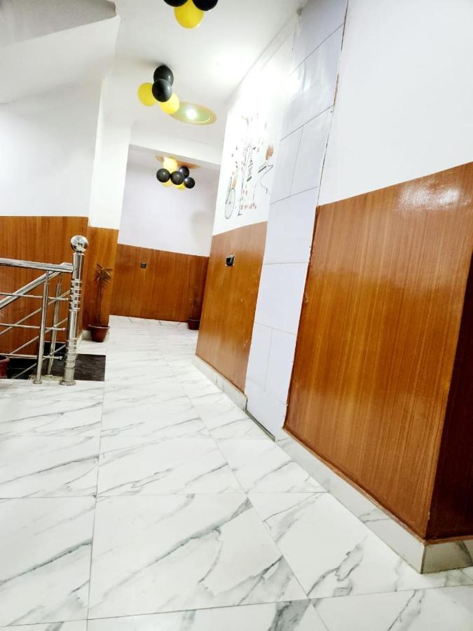 ניו דלהי The Hotel Grace Place Inn מראה חיצוני תמונה