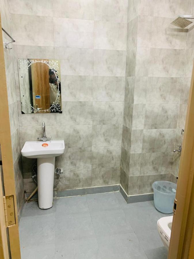 ניו דלהי The Hotel Grace Place Inn מראה חיצוני תמונה